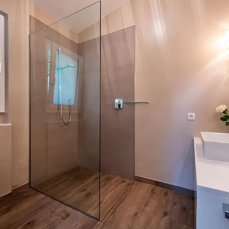 Casa 50 *